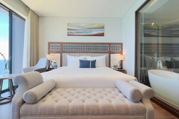 Peninsula Hotel Danang